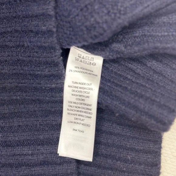 Talbots Black and White Women's Sweater - Picture 6 of 8